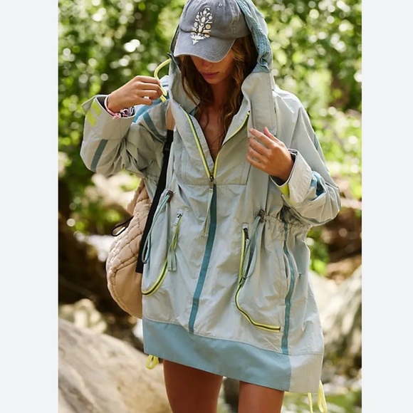 New FREE PEOPLE MOVEMENT M/L Tundra Combo Peace Out Backpack‎ Parachute Parka